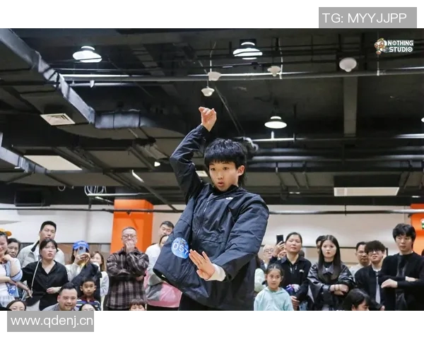 杭州街舞队与南京街舞队赛后复盘分析力量对决的精彩瞬间与战术策略